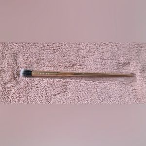 BNIB F.A.R.A.H 35E tapered blending brush from the gold collection